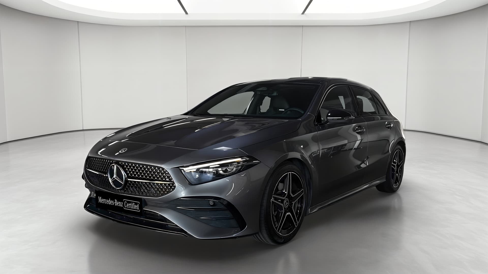 Mercedes-Benz Classe A 180 Edition 140 — 3/4 avant gauche